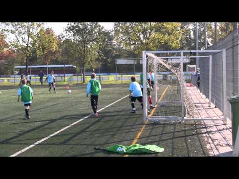 Voetbalclinic bij BVV Den Bosch.