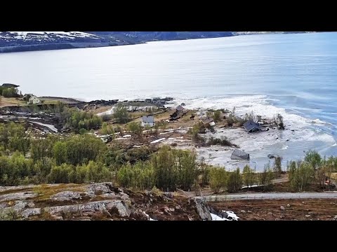 Landslide sweeps Norway homes into the sea