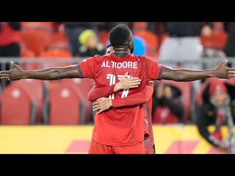 Jozy Altidore Free Kick Goal: Sends a Message with Celebration
