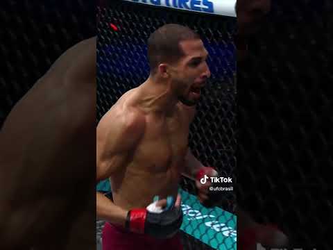 The knockout that guaranteed the signing of Vinicius Salvador 🤛 #ufc #mma #fight #fitness #kO🤛
