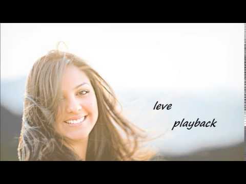 download lagu mp3 mp4 Leve Laura Morena Playback, download lagu Leve Laura Morena Playback gratis, unduh video klip Leve Laura Morena Playback
