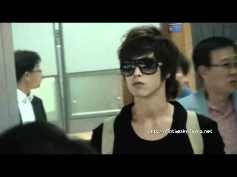 100826 U-Know back to Korea