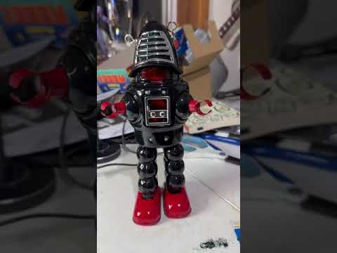 Mechanical Planet Robot #space #scifi #robot #robbytherobot #starwars #startrek #lostinspace