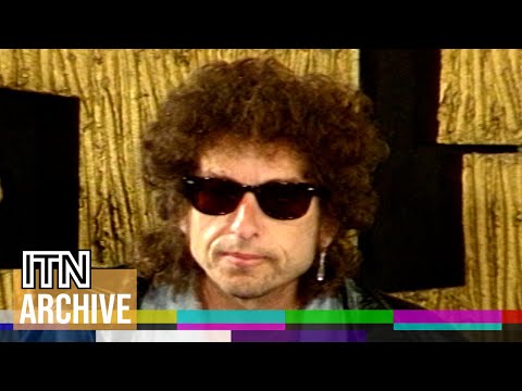 1986: Bob Dylan Being Awkward With Journalists