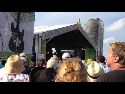 Bonnie Raitt, Jon Cleary, and Allen Toussaint - "I Believe I'm in Love with You" - JazzFest 2012