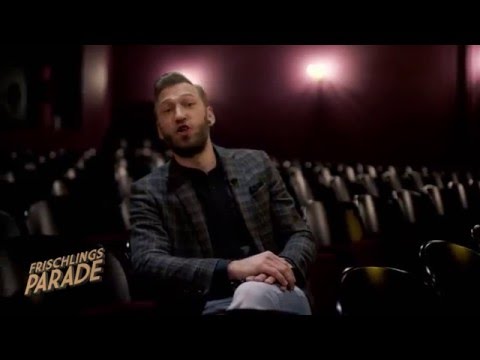 Frischlingsparade - Eduardo Blake - HIER und DA