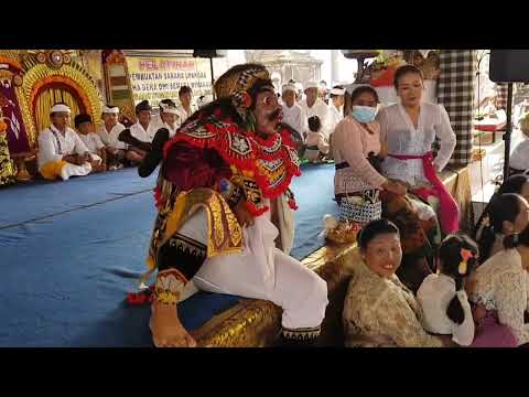 topeng bujuh penari sengot bali
