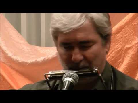 Brel po polsku - Piotr Krupa śpiewa piosenki Jacquesa Brela - "Avec elegance"