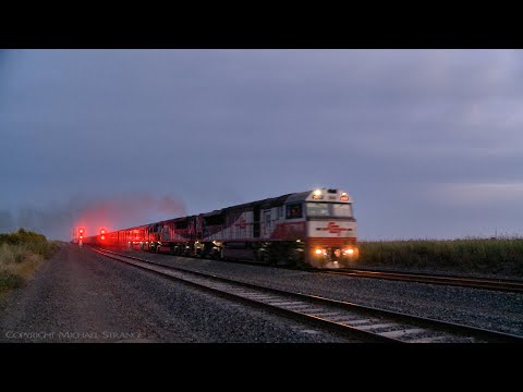 2MP9 Crosses 6PM6 At Gheringhap Loop (22/11/2021) - PoathTV Australian Freight Trains & Railways