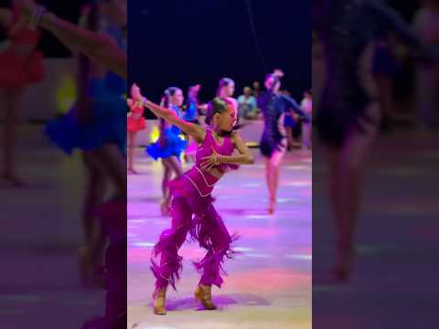 Samba🔥😍 #shotrs #vibes #funk #video #music #samba #oldies #kpop #bts #ytshorts #blackpink #popular