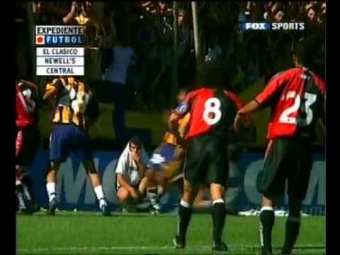 Gol de Hernán Encina a los pechos (Ap 2001)