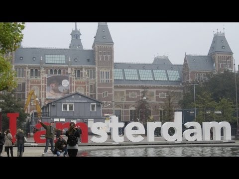 Visiting the Museumplein | Amsterdam Travel