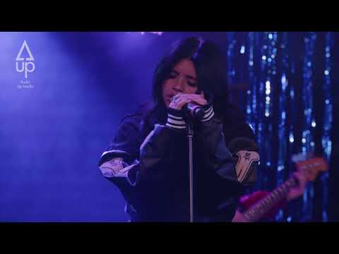 "I'm Dead" - Nessa Barrett feat. jxdn (live from Prom In Hell)