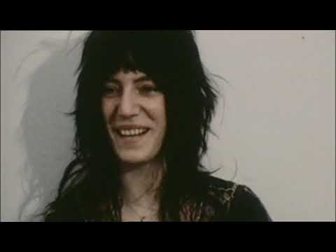 Patti Smith - Dream of Life (Documentary)