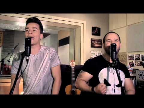 Yago e Santhiago - Só de Brincadeira CLIPE OFICIAL