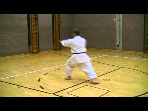 Kata Lexikon - Bassai Dai - stark