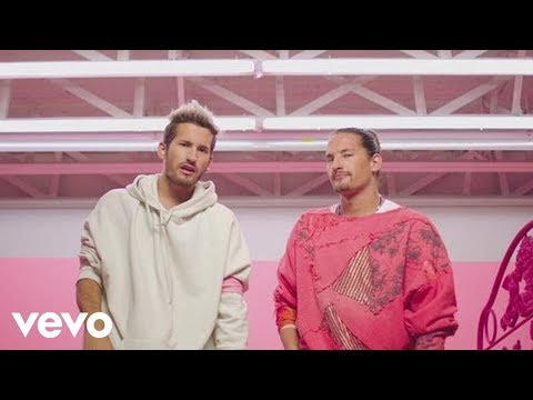 Mau y Ricky, Karol G - Mi Mala (Official Video)