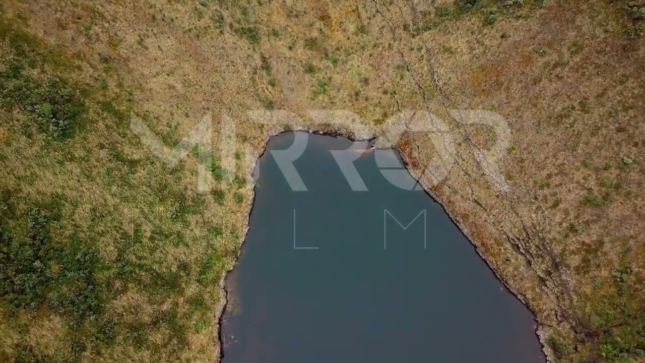 La Laguna Verde del volcán Azufral