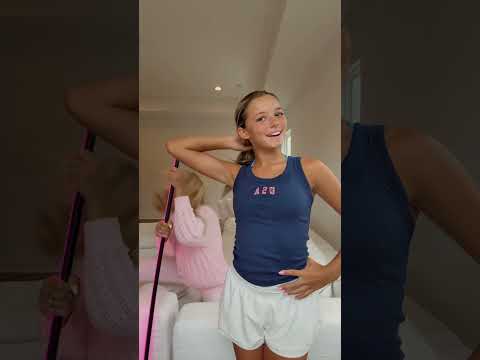 Not ell unbothered 🤣💕🫶🏼 #fyp #viral #momanddaughter #mom #daughter #teen #preppy #grwm #ootd