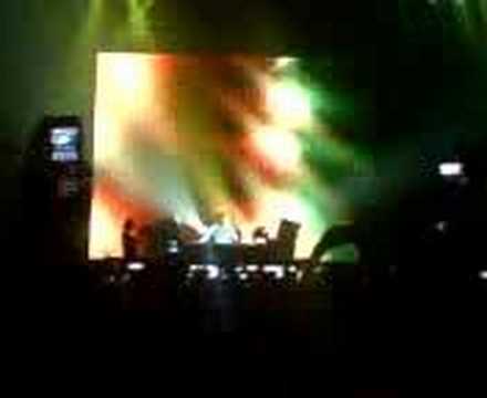 DJ TIESTO (The Sun'll Shine - Opening) DUBAI - Intro -PART 1