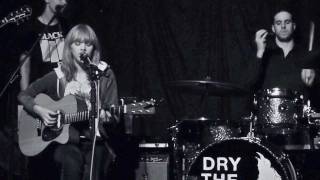Lucy Rose : Scar &amp; Night Bus : Cricketers Kingston 14 November 2011