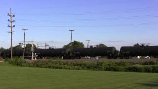 preview picture of video 'NS#1067 Leading train 65W at Annville, PA'