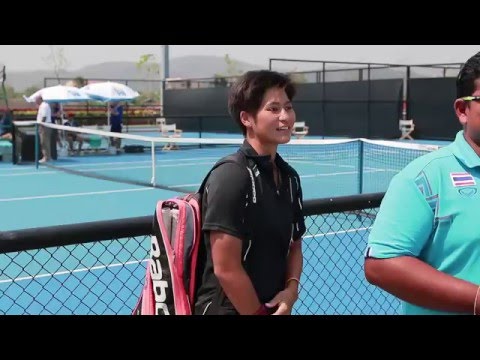 TENNIS Fed Cup Single women (1) Peangtarn PLIPUECH  (THA)  VS Qiang  (CHN)  06 02 59