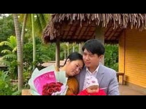 A single mother receives a meaningful gift from police officer Thu.