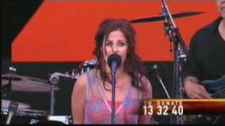 Kasey Chambers - True Colors (Reach Out To Asia Concert 2005)
