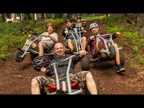 ROAD – AHOL A HEGYEKET LÁTOD – ROAD MOVIE GUIDE TILLÁVAL