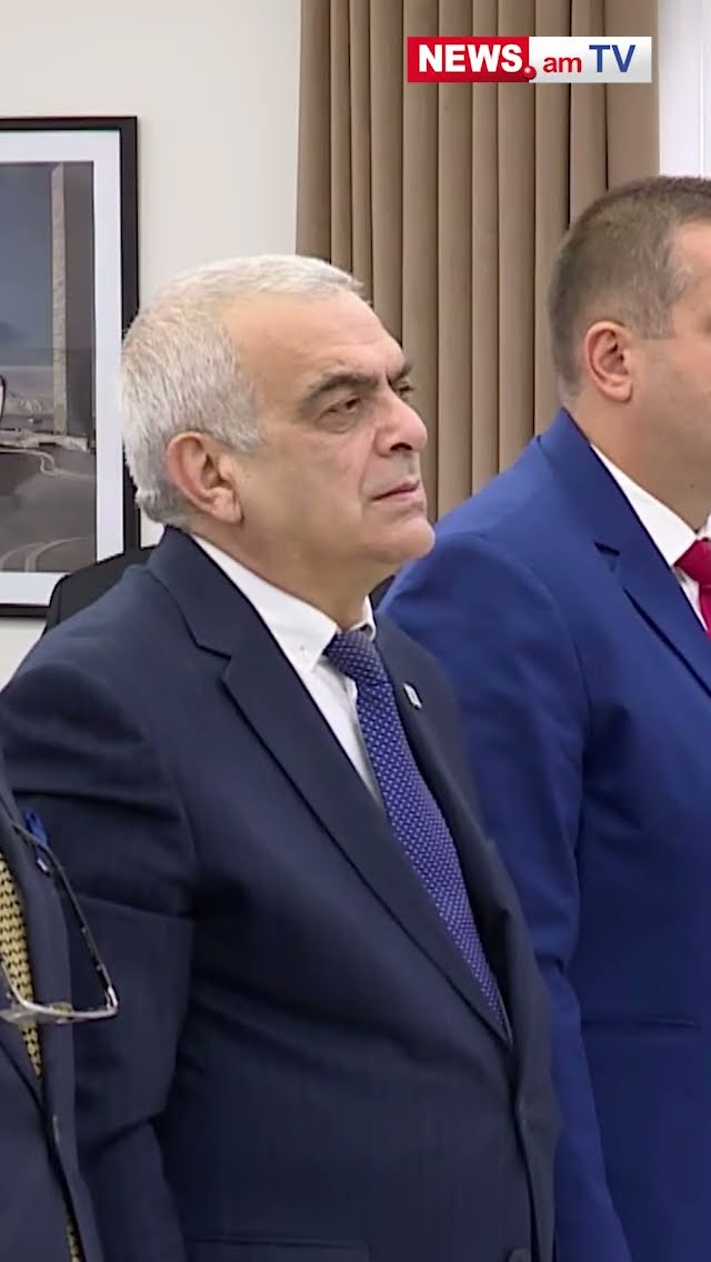 Երևանի ավագանու 7-րդ նստաշրջանի 1-ին նիստը մեկնարկեց Երեւանի օրհներգով
