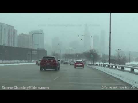 Snow falling in Chicago, IL  - 2/13/2021