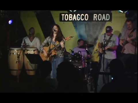 "Your Eyes" Maria Matto  (Live)