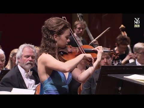 Hilary Hahn - Sibelius Violin Concerto with NZSO (2010)