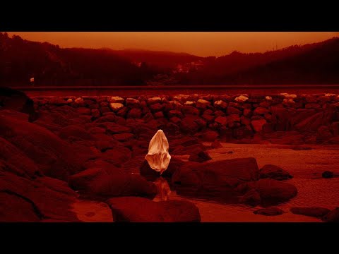 Thumbnail of the video: Lúa vermella | Trailer | Berlinale Forum 2020