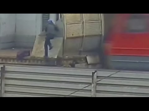 На станции Томилино человека сбила электричка