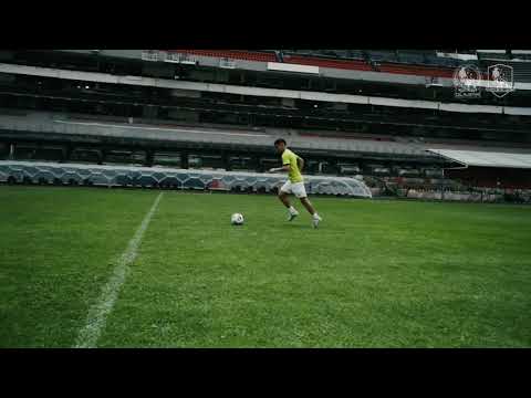Matías Garrido revive el gol de Diego Maradona en el Estadio Azteca