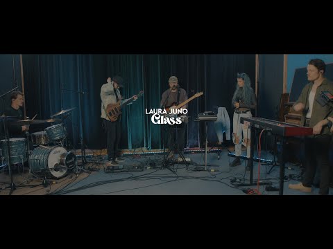 LAURA JUNO - GLASS (Live @ Neatbiit Studio)