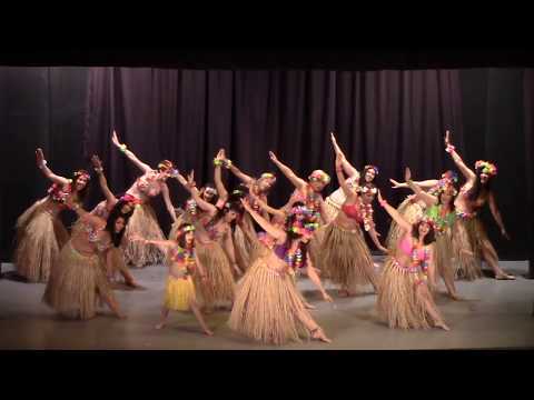 2018 - Bianca Surgaly & Alumnas - Danza Hawaiana - He mele no lilo (Disney)
