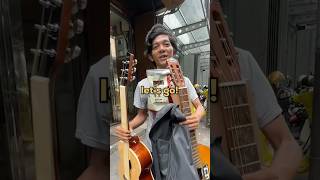 Download lagu DIKASIH GITAR LISTRIK TAPI MAUNYA..😱 mp3