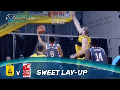 AJ Slaughter lays it up and in vs. Aris!