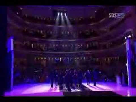 Super Junior with Super Models