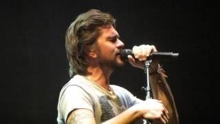 Juanes - Dificil Live at Cirque Royal