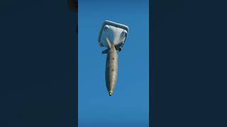 Download lagu F 16 Fighting Falcon Deploys Drag Bomb mp3