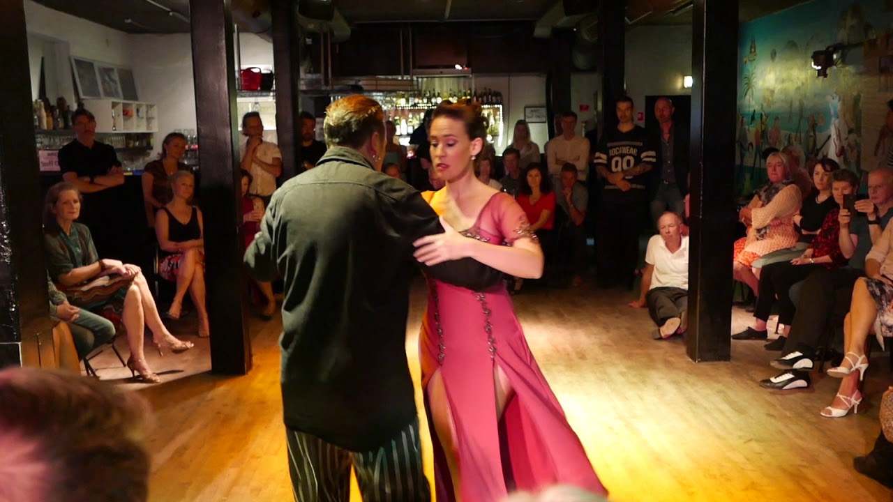 Mariano Chicho Frumboli & Juana Sepulveda (2/5)