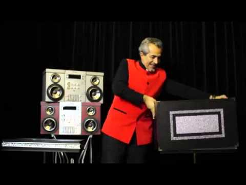 Appearing Four CD Players from Empty Frame @ hocus-pocus.com