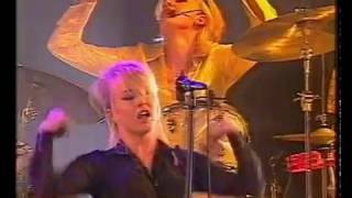 Louise Hoffsten - Dance on your grave- Live