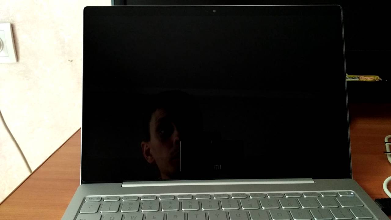 Ноутбук Xiaomi Mi Notebook Air 12.5" (Intel Core m3 7Y30 1000 MHz/1920x1080/4Gb/128Gb SSD/Intel HD Graphics 615/Wi-Fi/Bluetooth/Win10 HomeRUS) серебро