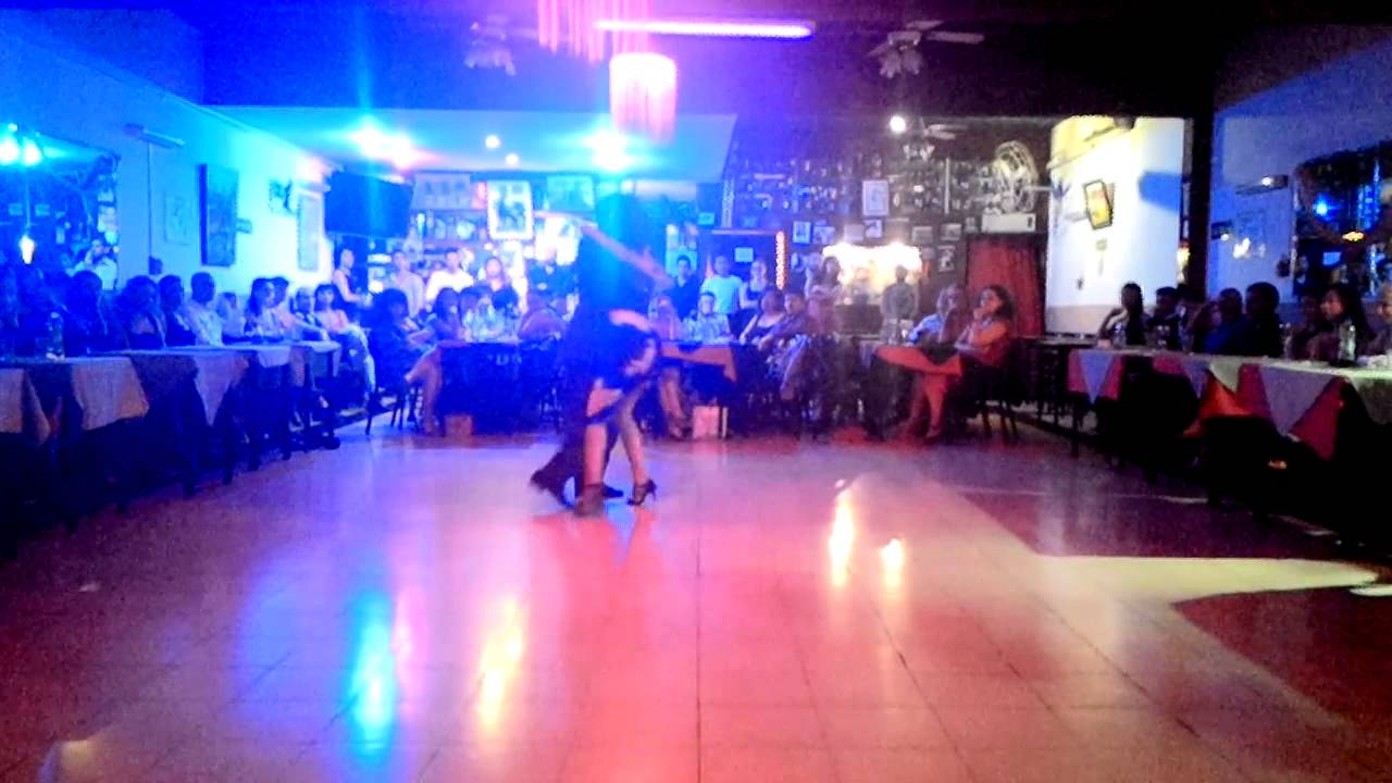 Juliana Aparicio y Jose Almar 6/1/16 video II