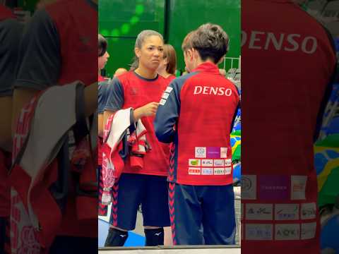 Are you ok, Amanda ? #shorts #vleague #nippon #womenvolleyball #indoorvolleyball #japanvolleyball